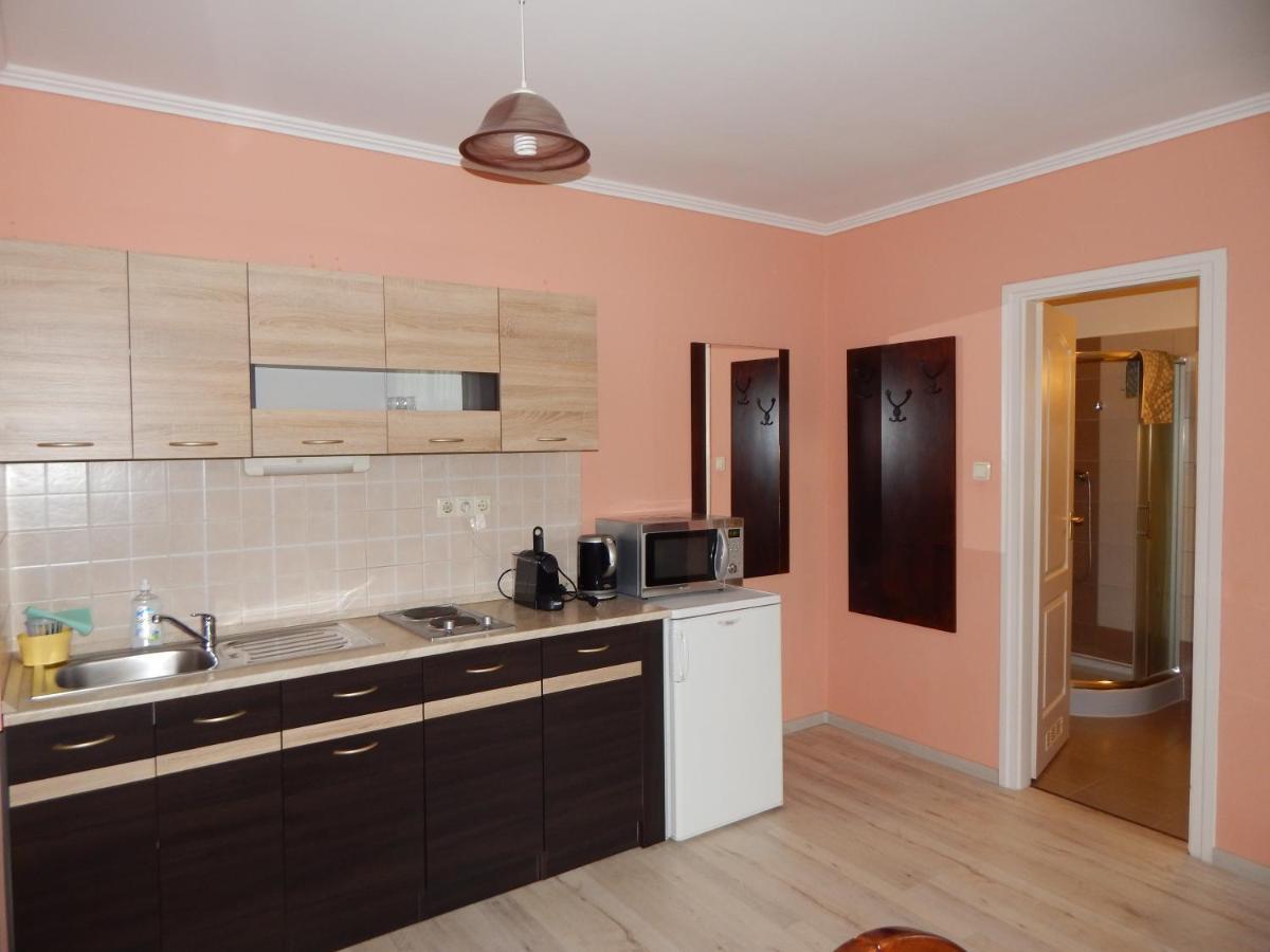 Voelgy Apartman Eger Eksteriør billede