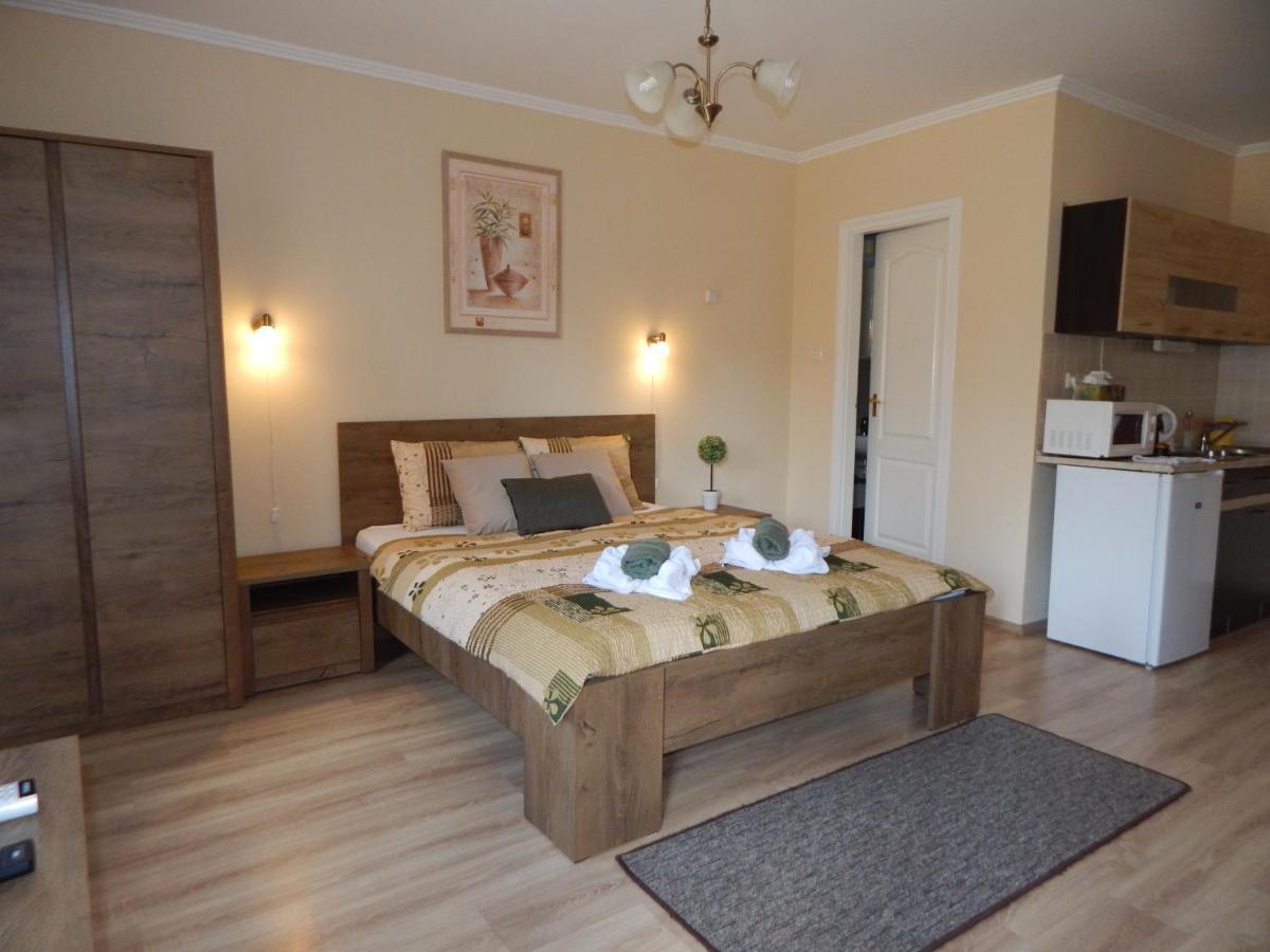 Voelgy Apartman Eger Eksteriør billede
