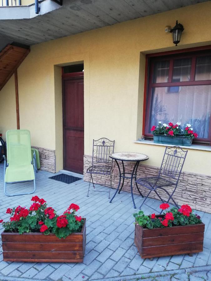 Voelgy Apartman Eger Eksteriør billede