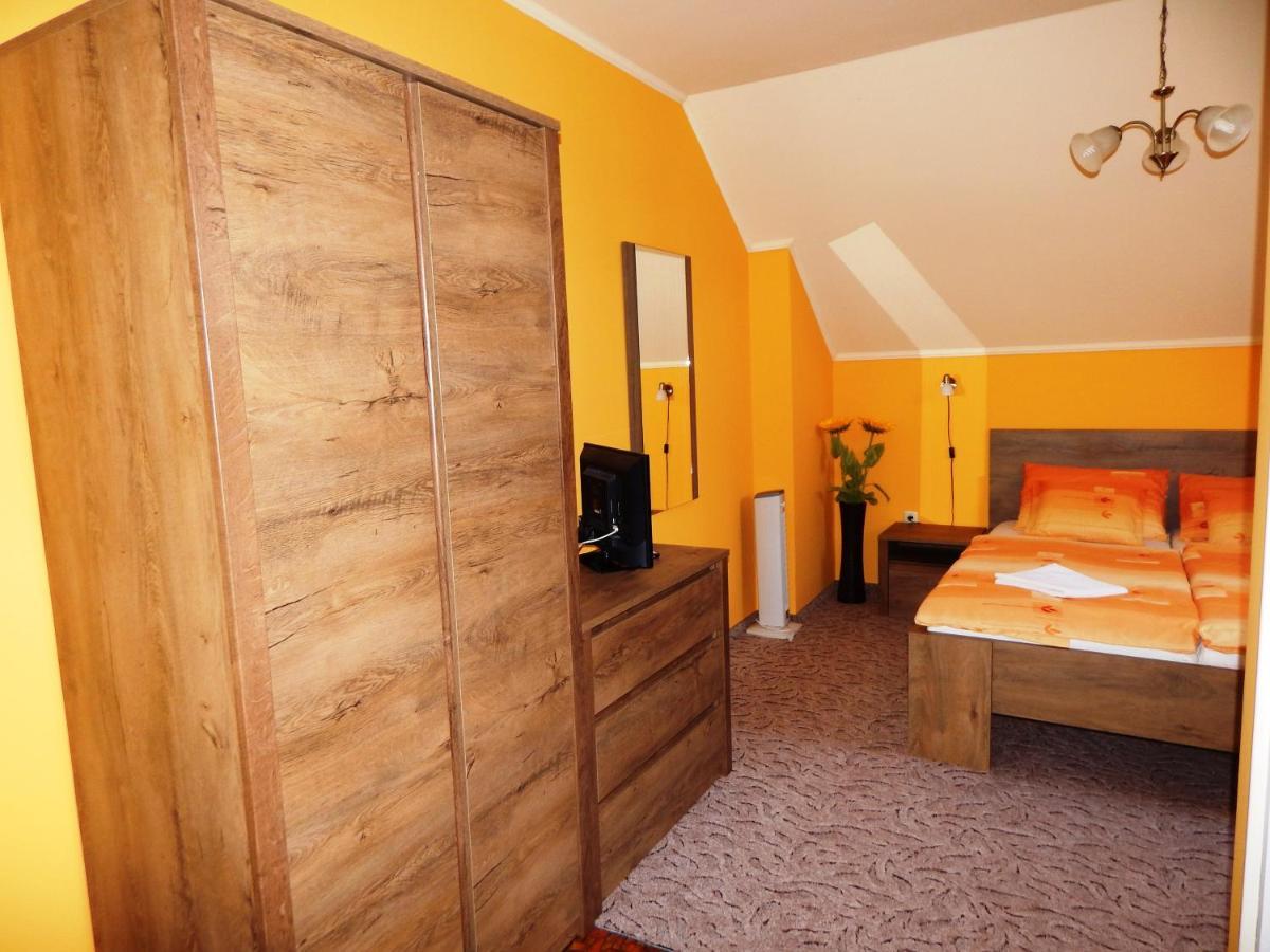 Voelgy Apartman Eger Eksteriør billede